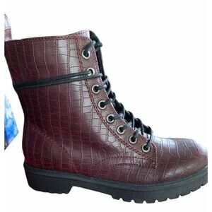SO Burgundy Croc-Embossed Lace-Up Ankle Boots